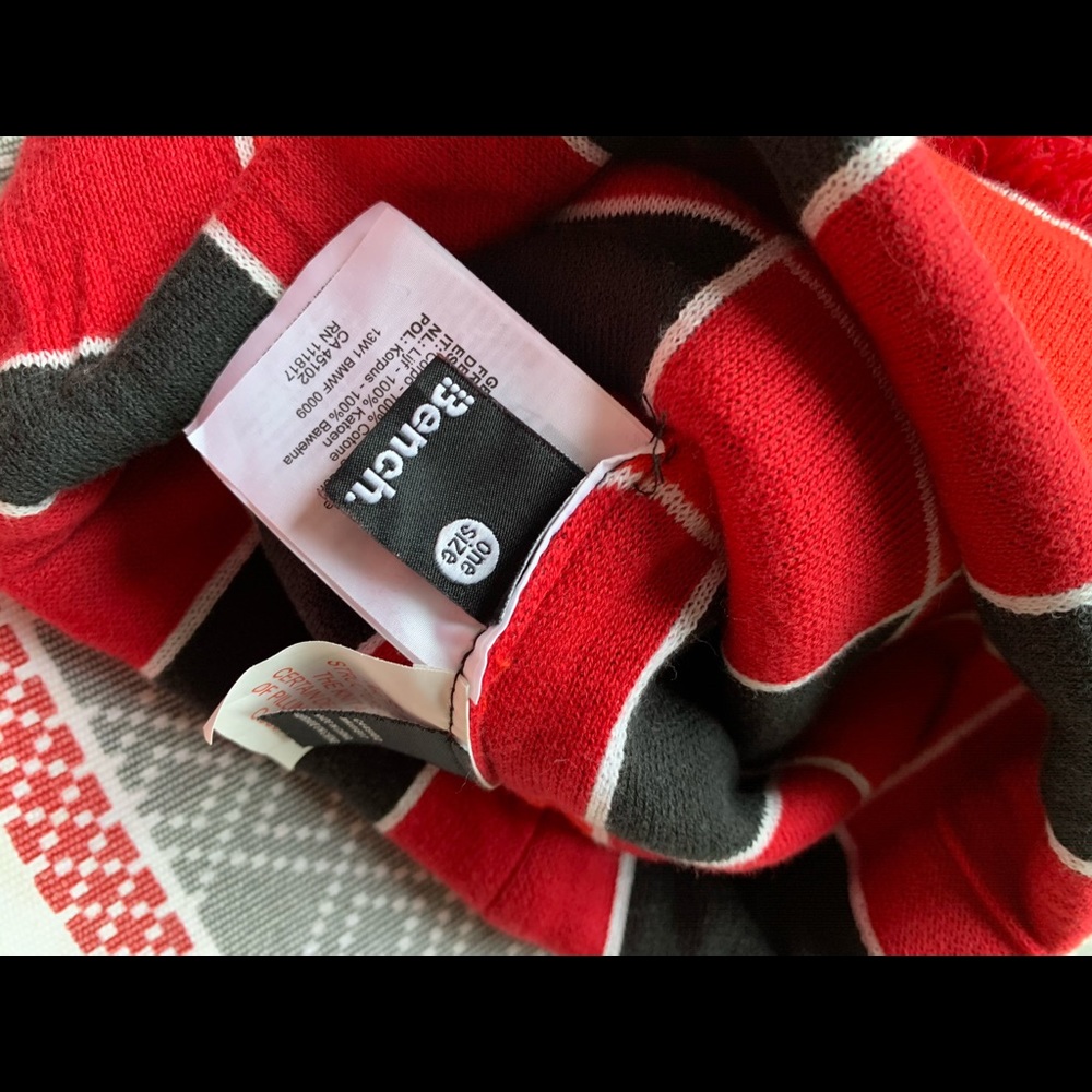 Bench winter hat - Picture 2 of 2